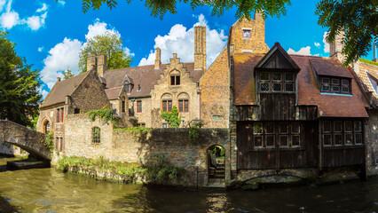 Fototapeta na wymiar Canal in Bruges