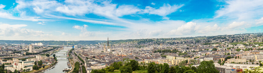 Fototapeta na wymiar Panoramic view of Rouen