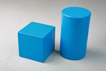 Fototapeta premium geometrik volumetrik bodies on a knitted rug