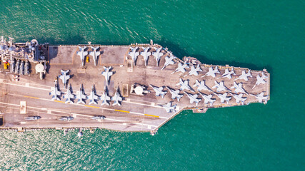 US  Aircraft Carrier Nuclear ship, Military navy ship carrier full loading fighter jet aircraft for prepare troops, The USS Ronald Reagan  © Photo Gallery