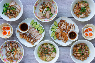 Fototapeta na wymiar Thai Food Mixed Dishes 