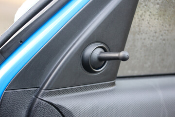Manual side mirror lever