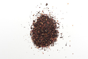 Hagebutten Tee lose in der Größe Dust auf weißem Hintergrund