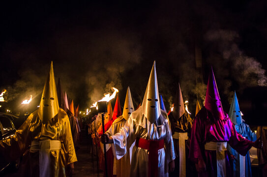 Prociss&atilde;o do Fogar&eacute;u na Cidade de Goias, Brasil. Tradi&ccedil;&atilde;o folcl&oacute;rica cat&oacute;lica.