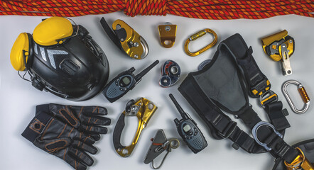 Equipment and equipment for rope access