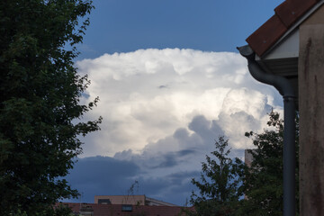 NUAGE ORAGE 