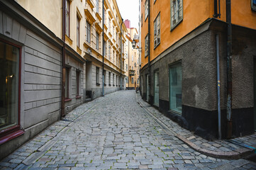 Fototapeta na wymiar Narrow street in Stockholm