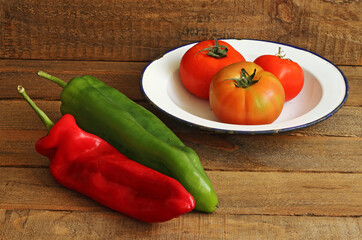 Tomatoes, red pepper and green pepper