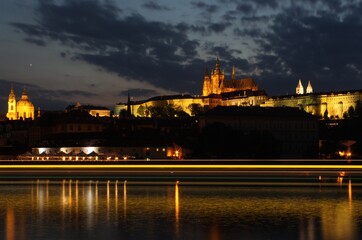 Long exposition of the boat´s lights in Prague	
