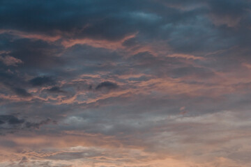 Obraz premium Dramatic clouds during the sunset