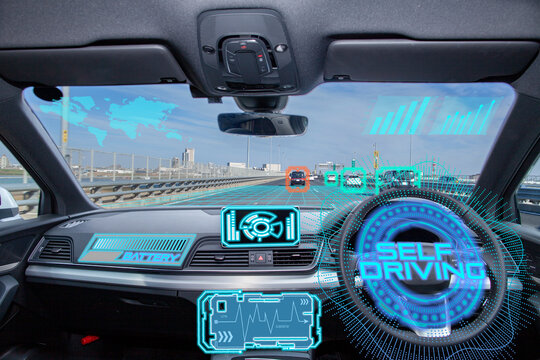 自動運転中の車イメージ 5G,AIテクノロジー