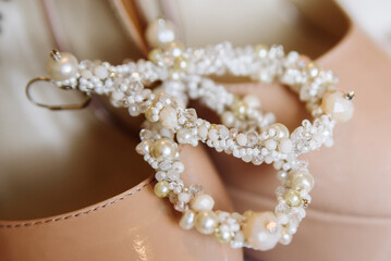 Earrings. Wedding look. Wedding details. Wedding earrings