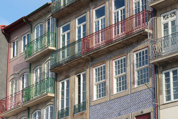 houses on the quay in porto (portugal)