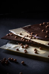 White/dark chocolate 