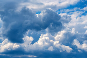 Fototapeta na wymiar Heavenly blue sky with white clouds background