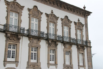 Fototapeta na wymiar episcopal palace in porto (portugal)