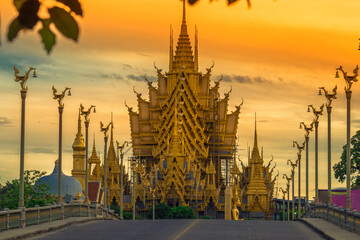 The background of religious attractions in Phitsanulok Province (Wat Chan Tawan Tok) has a...