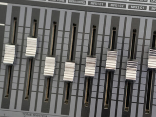 Mixer DJ audio video music studio production