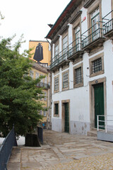 Fototapeta na wymiar old house in porto (portugal)