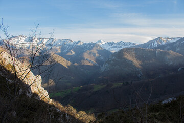 Monta&ntilde;as nevadas del norte de Espa&ntilde;a