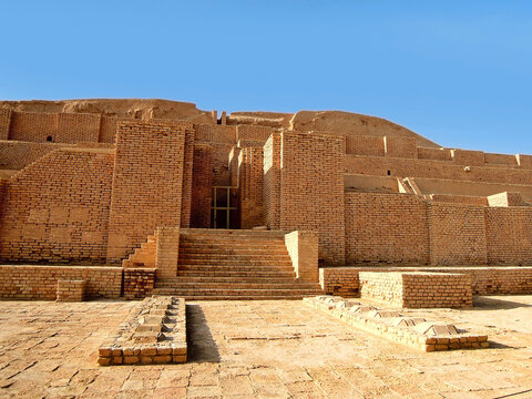 Ziggurat Chogha Zanbil near Shush, Iran. Pyramid structure build in 1250 BC from mud bricks, & has 81 ft in height (it was 174 ft originally). Object no.1 in UNESCO Heritage World List in Iran