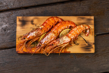 グランピングバーベキュー　Wood Plank barbecue of seafood 