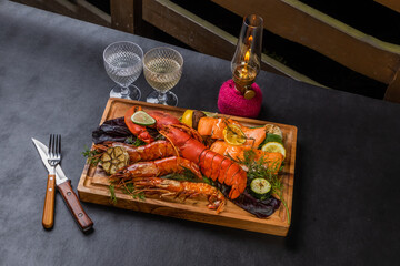 グランピングバーベキュー　Wood Plank barbecue of seafood 