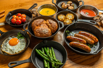 スキレットで作るアウトドアの朝食　 delicious breakfast 
