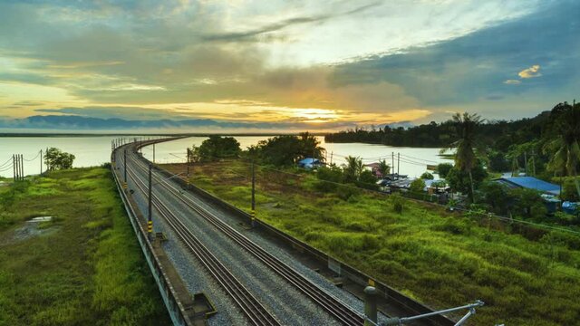 Time Lapse : Sunrise Scenery Of Floating Railway Of Taiping Town.HD