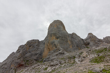Fototapeta premium Naranjo de Bulnes mountain in Asturias (Spain)