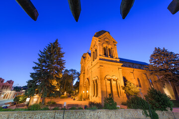 Fototapeta premium Cathedral Basilica of St. Francis of Assisi in Santa Fe, New Mexico
