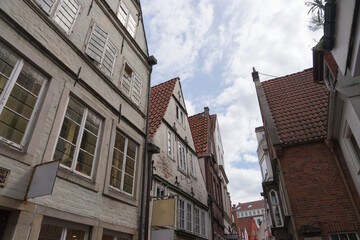 Alte Häuser in den engen Gassen des historischen Altstadtviertel "Schnoor" in Bremen