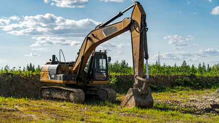Fototapeta na wymiar excavator on a construction site