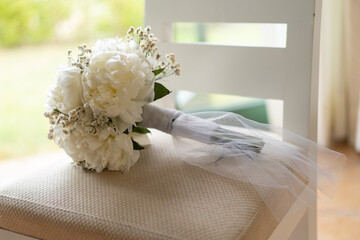 bouquet of white roses