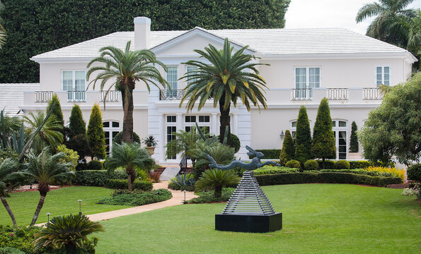 Villa In The Star Island, Miami