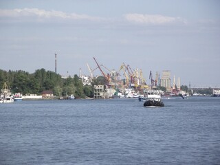 Naklejka premium cranes in port