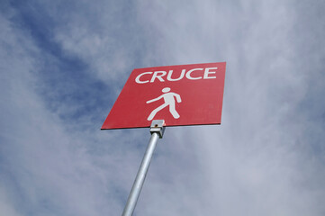 Red crossing signal in Spanish