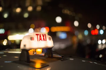 Foto op Plexiglas Close up of illuminated Parisian taxi light, Paris, France © Tom Merton/KOTO