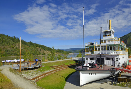 Paddle-steamer, Stern wheeler SS Keno in Dawson City, built 1922, served on Stewart River till 1951, now a permanent memorial in Dawson City, Yukon, Canada