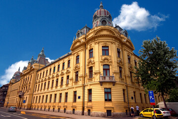 Fototapeta na wymiar Beautiful yellow building in downtown Zagreb, Croatia 