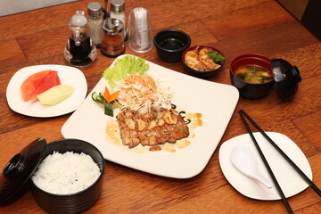 beef with vegetable and rice