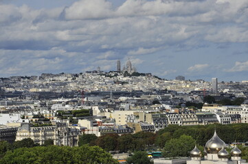 Fototapeta na wymiar View of the city and the Sacre Coeur Basilica. Paris.