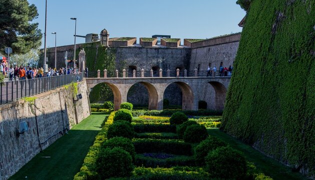 Horizontal shot of Jardins de Joan Brossa Barcelona Spain under the clear sky