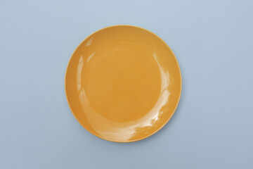 .Yellow plate