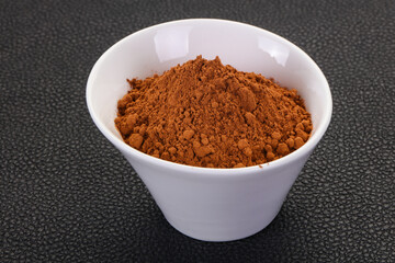 Cocoa powder in the bowl