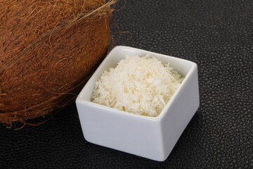 Coconut shredded chip with nut