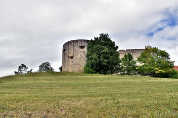 Schloss Hellenstein in Heidenheim unter Wolken