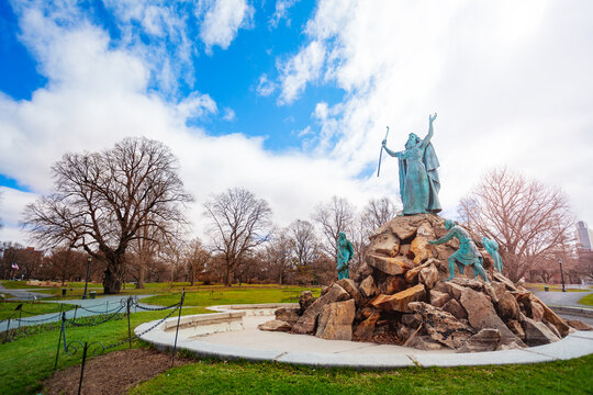 Moses Statue, King Memorial Fountain Washington Park Parade Ground, Albany NY, USA