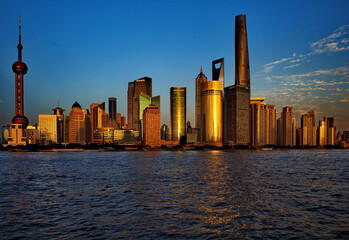 Fototapeta premium Sunset over Shanghai