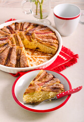 Rhubarb topping spicy sweet cake